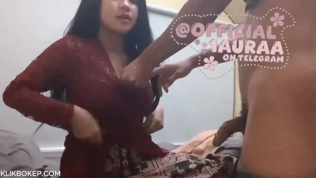 Bokep Indo Doggy Laura aka Official1auraa Kebaya Merah